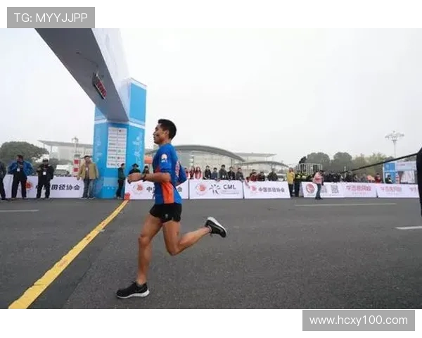 武汉街舞队在城市马拉松中的拼搏故事与奋斗精神展现